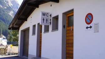 Public restroom Kirche