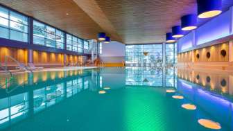 Schwimmbecken
