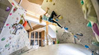 Salle d'escalade de bloc du centre sportif de Grindelwald