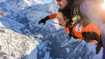 Skydive im Winter
