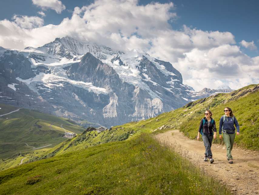 Hiking Grindelwald Tourismus famous-hiking-trail-from-first-to-grindelwald-bernese-alps-switzerland