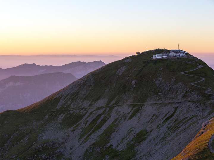 Alpine hotel Faulhorn