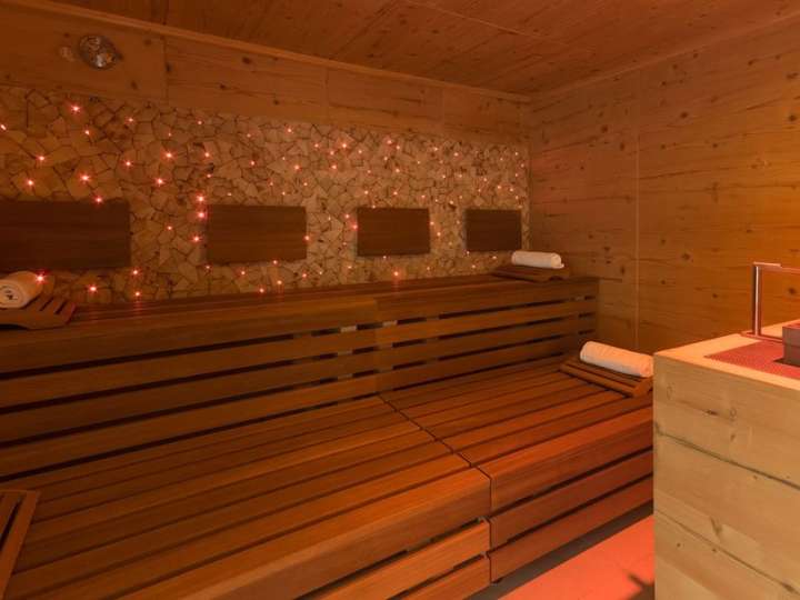 Hotel Hirschen sauna area