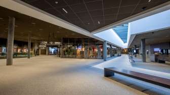 Public restroom terminal