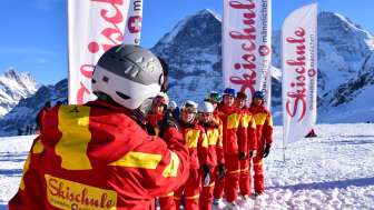 Männlichen Ski and Snowboard School